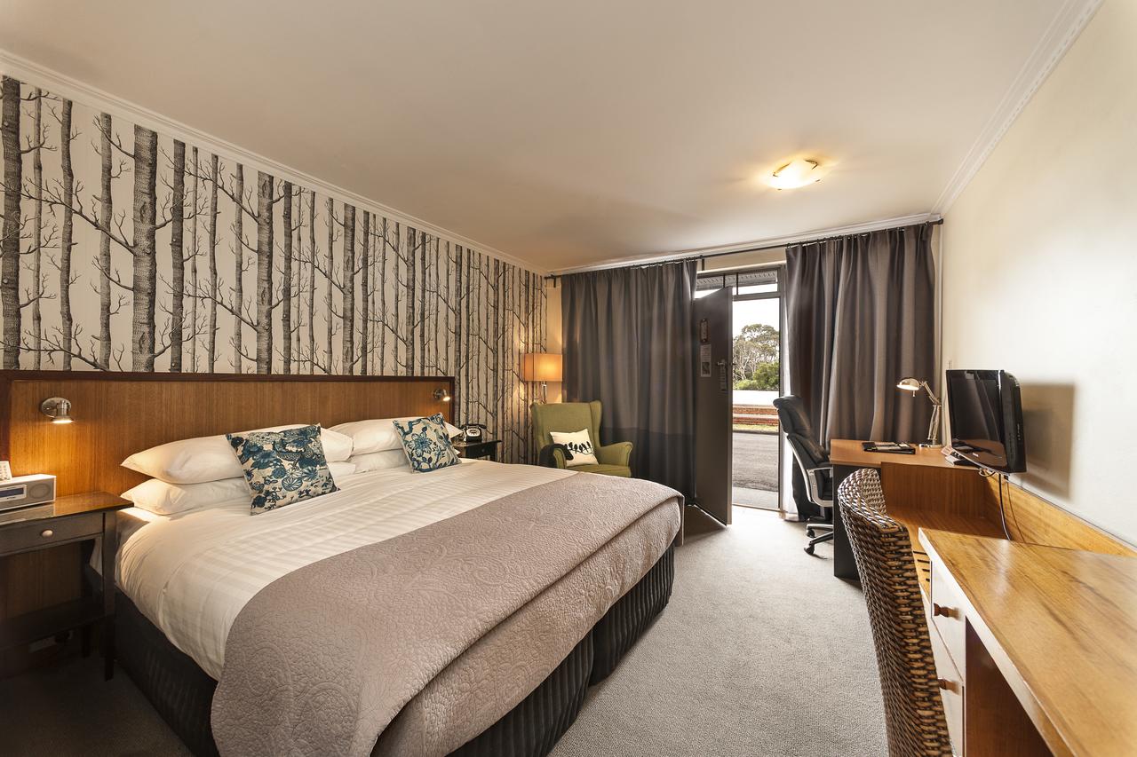  Accommodation Bookings