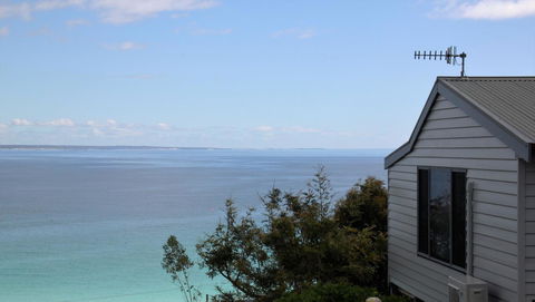 SEA EAGLE COTTAGE Amazing Views Of Bay Of Fires - Accommodation Bookings 15