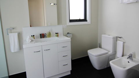 SEA EAGLE COTTAGE Amazing Views Of Bay Of Fires - Accommodation Bookings 28