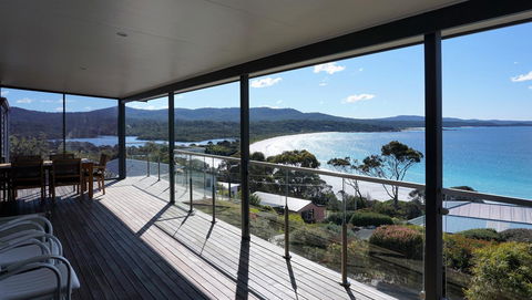 SEA EAGLE COTTAGE Amazing Views Of Bay Of Fires - Accommodation Bookings 0