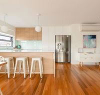 Kangaroo Bay Apartments