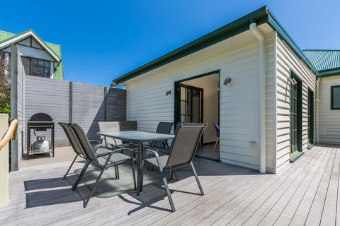 Rosehaven Cottage - Accommodation Bookings 13