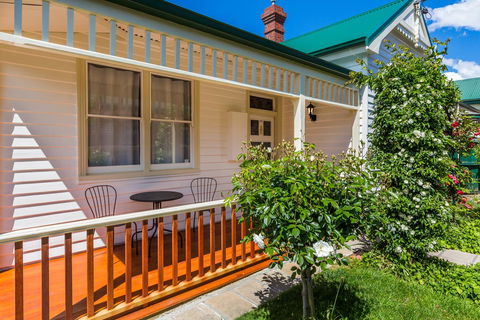 Rosehaven Cottage - Accommodation Bookings 11