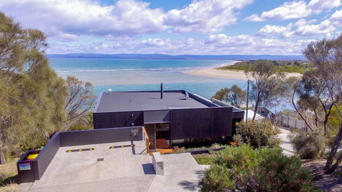 Cocktails With A View - Accommodation Bookings 16