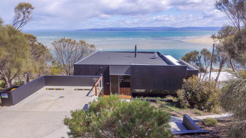 Cocktails With A View - Accommodation Bookings 17