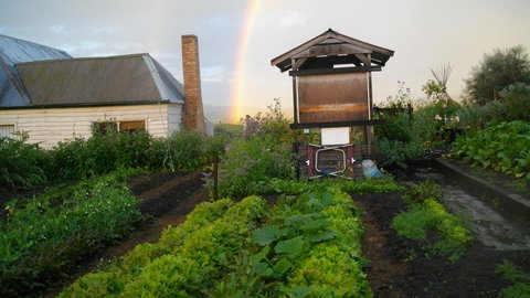 Cherry Top Farmstay - Boutique Eco Village - Accommodation Bookings 16