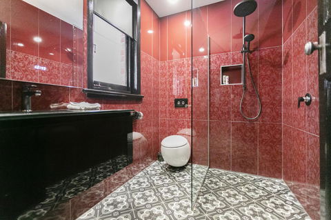 Insomnia On Elizabeth - Accommodation Bookings 6