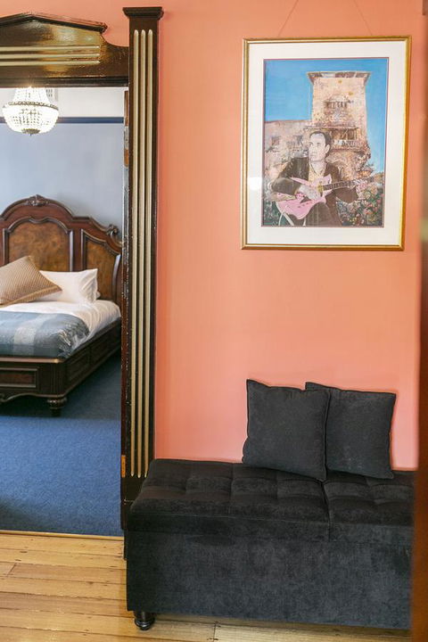 Insomnia On Elizabeth - Accommodation Bookings 18