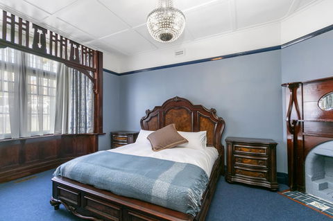 Insomnia On Elizabeth - Accommodation Bookings 28
