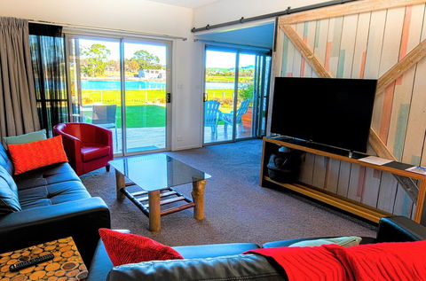 Ulverstone River Edge HolidayApartments - Accommodation Bookings 6