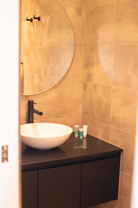Sanctum Boutique Apartments - Accommodation Bookings 22