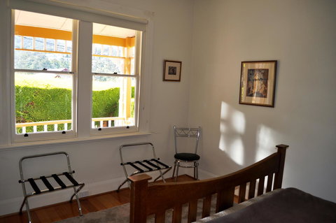 Belton Apartments-Hedge Cottage - Accommodation Bookings 22