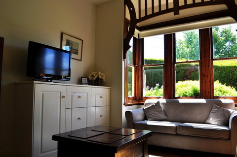Belton Apartments-Hedge Cottage - Accommodation Bookings 20