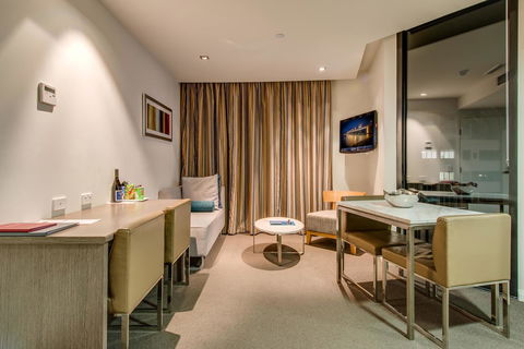 Mantra Collins Hotel - Accommodation Bookings 23
