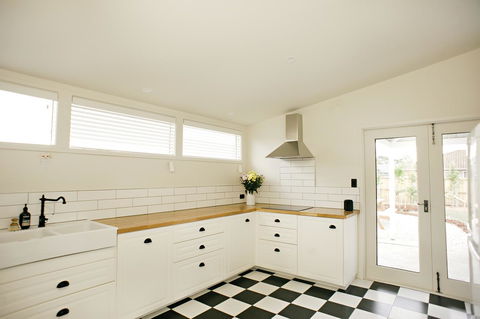 The Holiday Home People - Accommodation Bookings 20