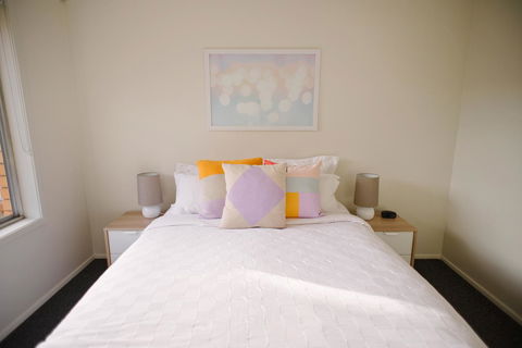 The Holiday Home People - Accommodation Bookings 13