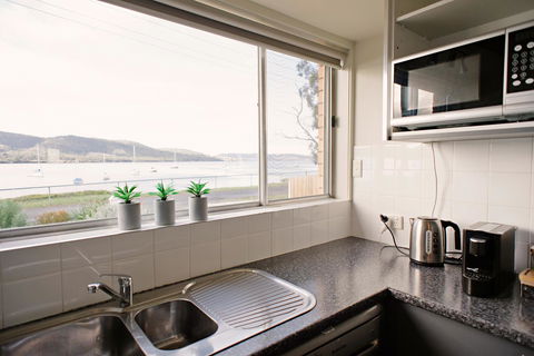 The Holiday Home People - Accommodation Bookings 4