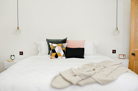 The Holiday Home People - Accommodation Bookings 27