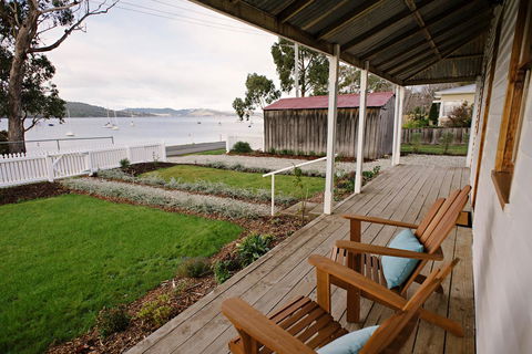 The Holiday Home People - Accommodation Bookings 19