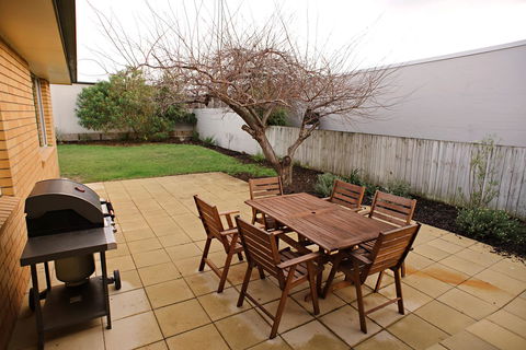 The Holiday Home People - Accommodation Bookings 1