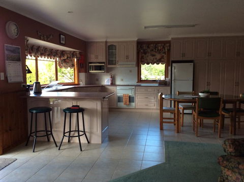 Our Cottage - Accommodation Bookings 8