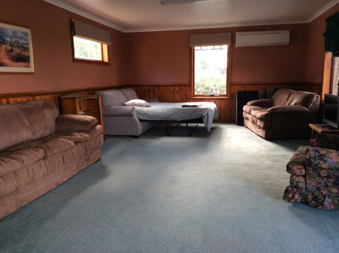 Our Cottage - Accommodation Bookings 5