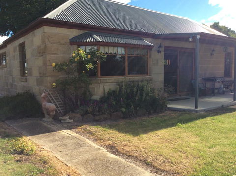Our Cottage - Accommodation Bookings 10