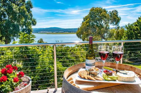 Tamar House - Accommodation Bookings 6