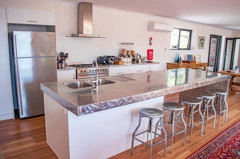 Tamar House - Accommodation Bookings 12