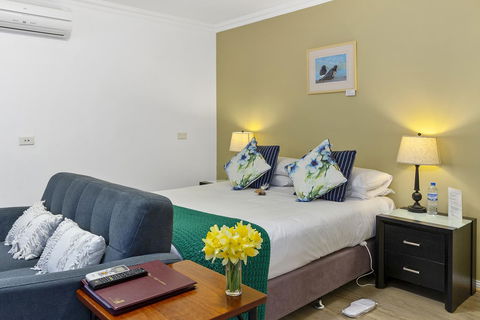 Oyster Cove Chalet - Accommodation Bookings 4