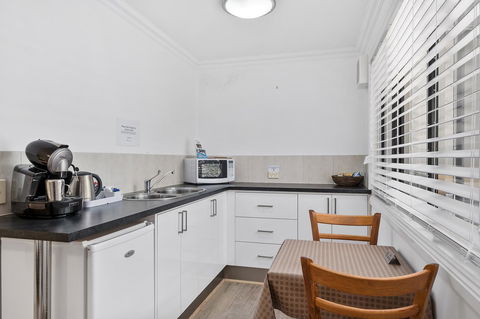 Oyster Cove Chalet - Accommodation Bookings 9