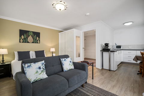 Oyster Cove Chalet - Accommodation Bookings 2
