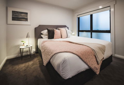 Russell House - Accommodation Bookings 8