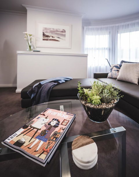 Russell House - Accommodation Bookings 5