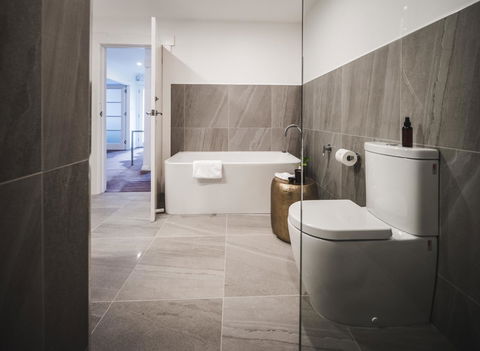 Russell House - Accommodation Bookings 17