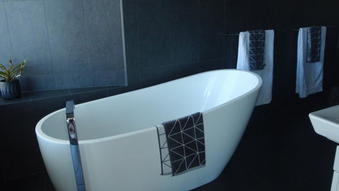Quarry House Luxury Retreat - Accommodation Bookings 15