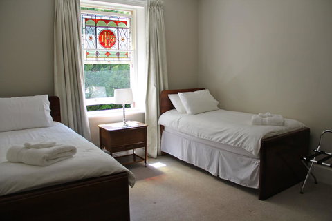 Old Bishop\'s Quarters Heritage, Modern & Unique Accommodation - Accommodation Bookings 8