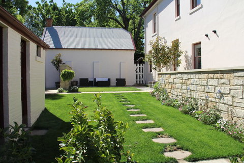 Old Bishop\'s Quarters Heritage, Modern & Unique Accommodation - Accommodation Bookings 20