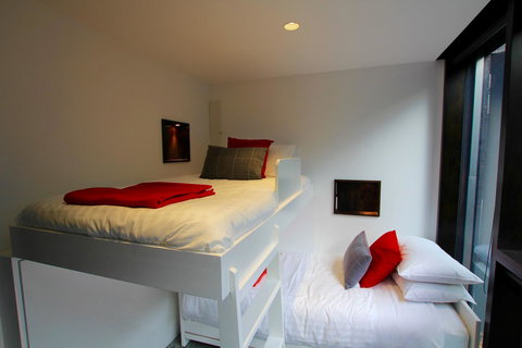 Old Bishop\'s Quarters Heritage, Modern & Unique Accommodation - Accommodation Bookings 3