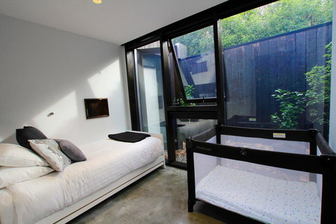 Old Bishop\'s Quarters Heritage, Modern & Unique Accommodation - Accommodation Bookings 1