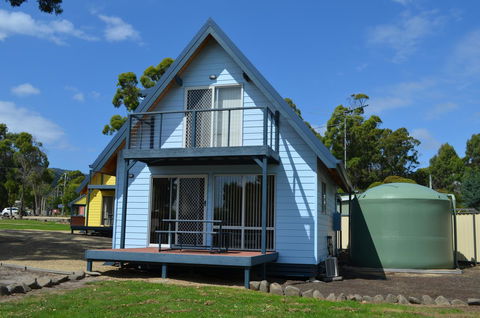 Four Seasons Waterfront Villas - Accommodation Bookings 4