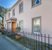 Maison del Mar - Accommodation Bookings