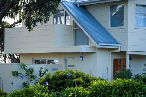 Cod Rock Point - Accommodation Bookings 1