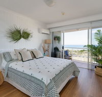 NEW Beautiful 2 Bed Ocean Views in Broadbeach - Accommodation Bookings