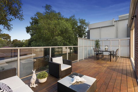NEW Inner Melb Luxury Modern Grand Holiday House - Great Location, Wifi, Parking - Accommodation Bookings 2