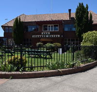 New Ivanhoe Hotel