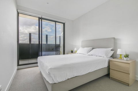New One-Bedroom With Sweeping Views - Accommodation Bookings 2