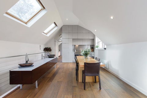 New York Loft Style Apartment 4 Km To CBD - Accommodation Bookings 0