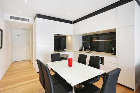 New York On Riley - Split-Level Executive 2BR Darlinghurst Apartment With A New York Feel - Accommodation Bookings 2