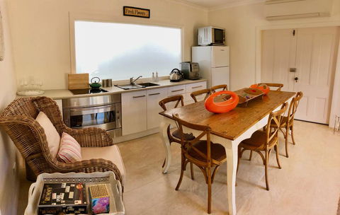 NEW: Tranquil Retreat -The Barn House Ingleside, Northern Beaches - Accommodation Bookings 2